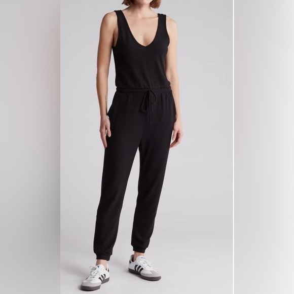 Beyond Yoga Pants - Beyond Yoga Day Off V Neck Sleeveless Jumpsuit Joggers Poly Blend Black Womens L